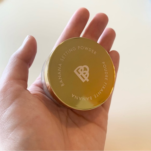 ✨5 FOR $25✨ NEW Bellapierre Cosmetics Banana Setting Powder Original light - Picture 3 of 5
